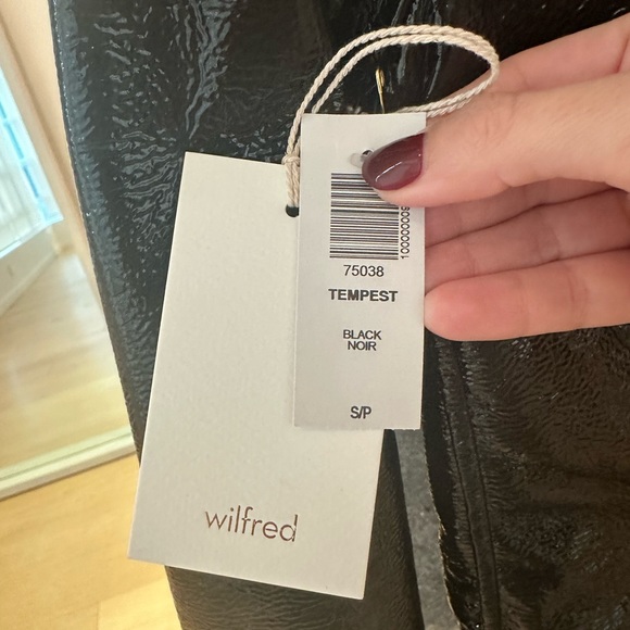 NWT Aritzia Tempest Jacket - Picture 4 of 4